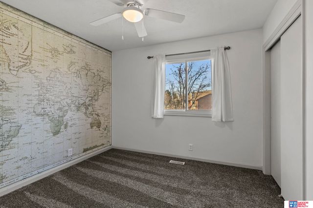 5021 London Road, Lincoln, NE 68516