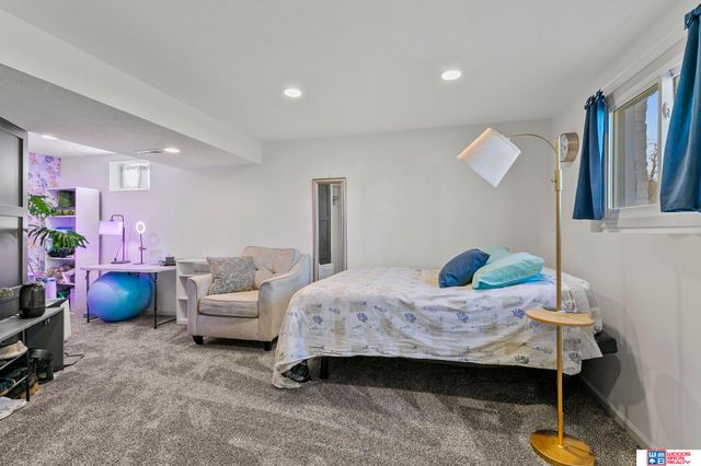 5021 London Road, Lincoln, NE 68516