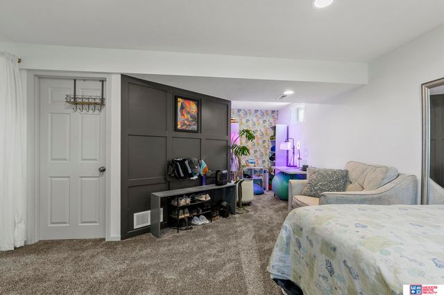 5021 London Road, Lincoln, NE 68516