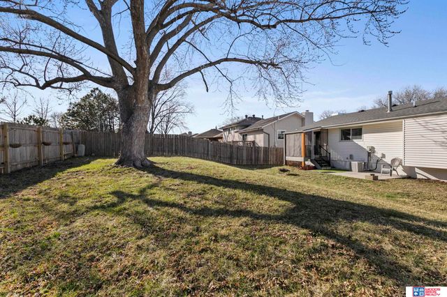 5021 London Road, Lincoln, NE 68516