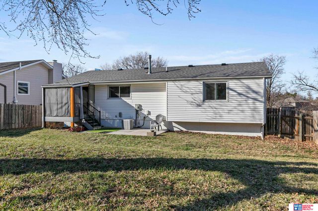 5021 London Road, Lincoln, NE 68516