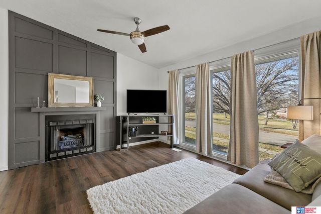 5021 London Road, Lincoln, NE 68516