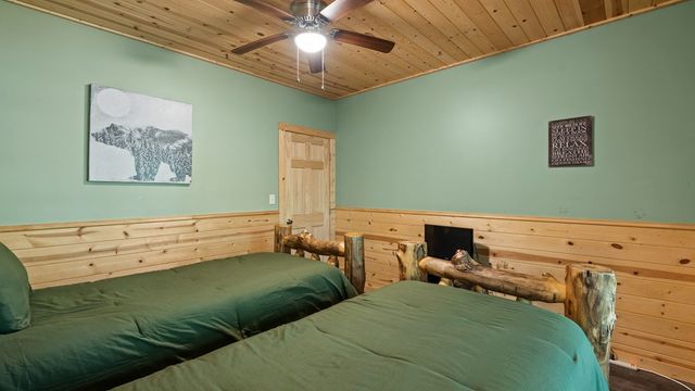 360 Black Dog Trail, Morganton, GA 30560