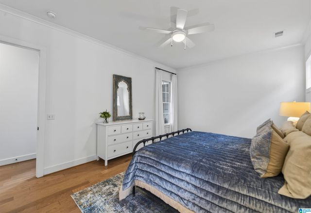 4502 VILLAGE GREEN WAY, Hoover, AL 35226