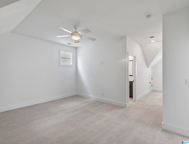 4502 VILLAGE GREEN WAY, Hoover, AL 35226