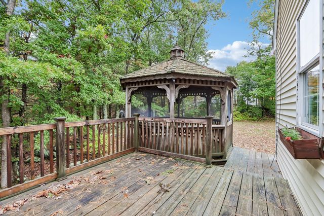 34 Cork Cir, Millville, MA 01529