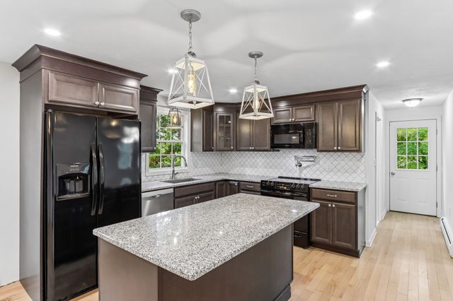 34 Cork Cir, Millville, MA 01529