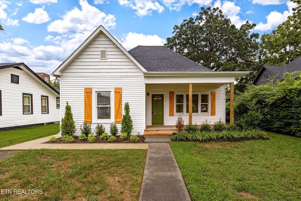 411 E Springdale Ave, Knoxville, TN 37917