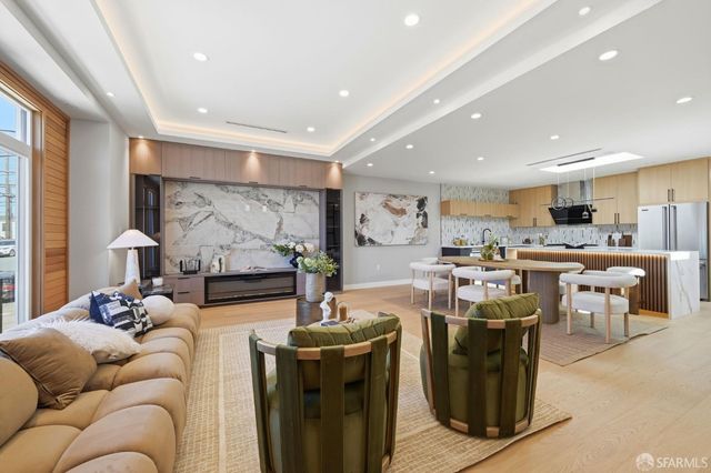 2124 18th Avenue, San Francisco, CA 94116