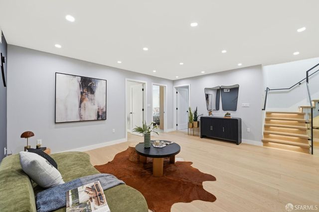 2124 18th Avenue, San Francisco, CA 94116