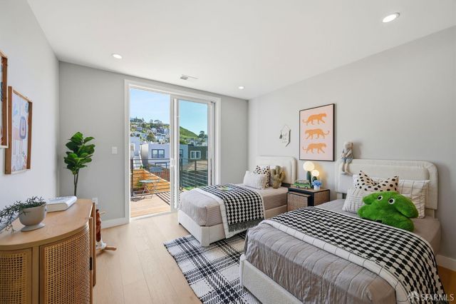 2124 18th Avenue, San Francisco, CA 94116