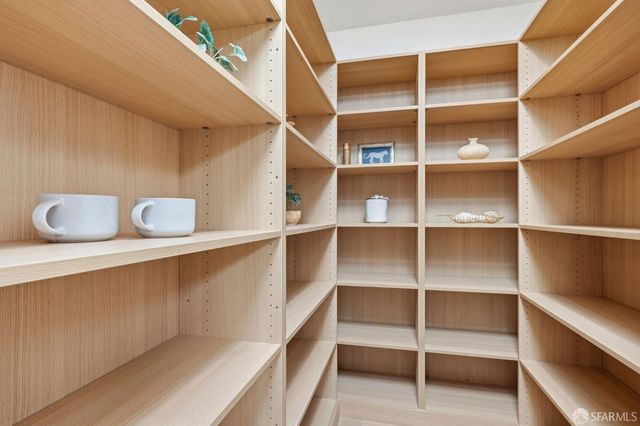 2124 18th Avenue, San Francisco, CA 94116