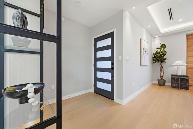 2124 18th Avenue, San Francisco, CA 94116