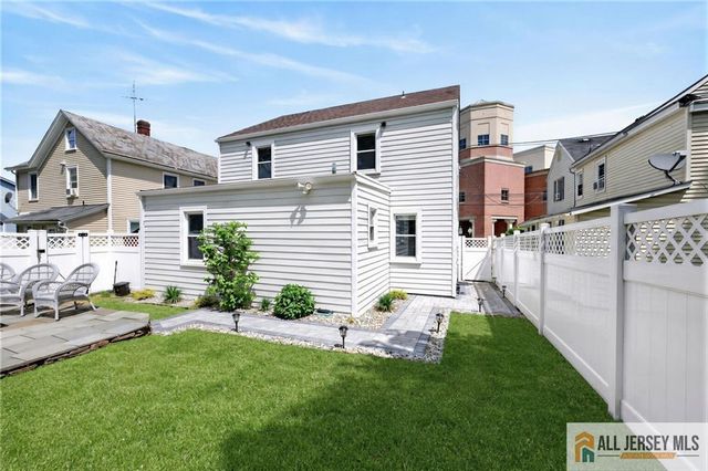 12 Capner Street, Flemington, NJ 08822