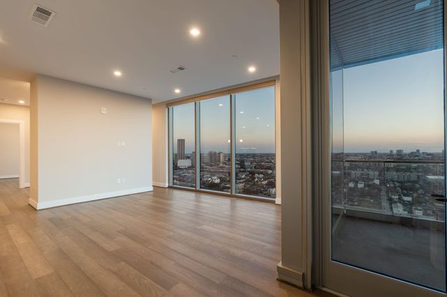 1711 Allen Parkway 2403, Houston, TX 77019