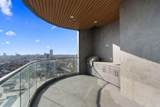 1711 Allen Parkway 2403, Houston, TX 77019