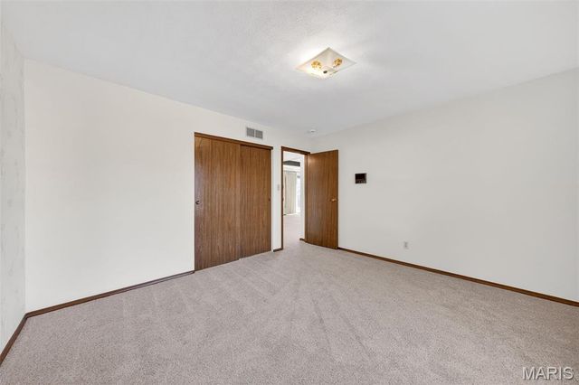 5037 Faust Court, St Louis, MO 63129