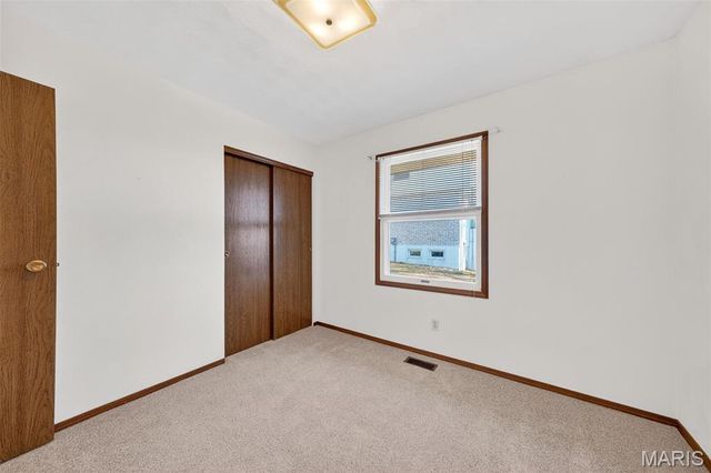 5037 Faust Court, St Louis, MO 63129