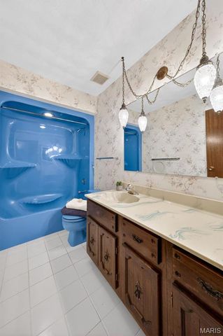 5037 Faust Court, St Louis, MO 63129