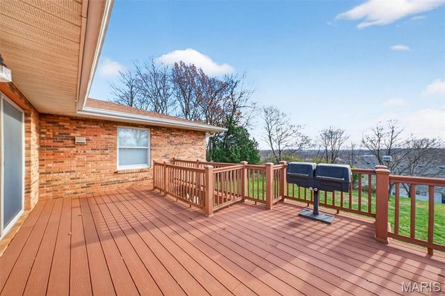 5037 Faust Court, St Louis, MO 63129