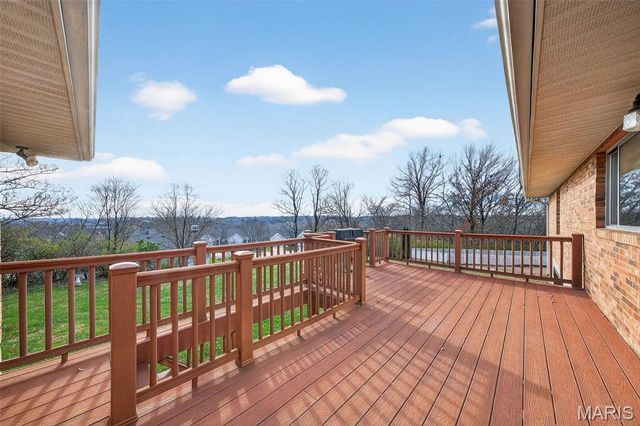 5037 Faust Court, St Louis, MO 63129