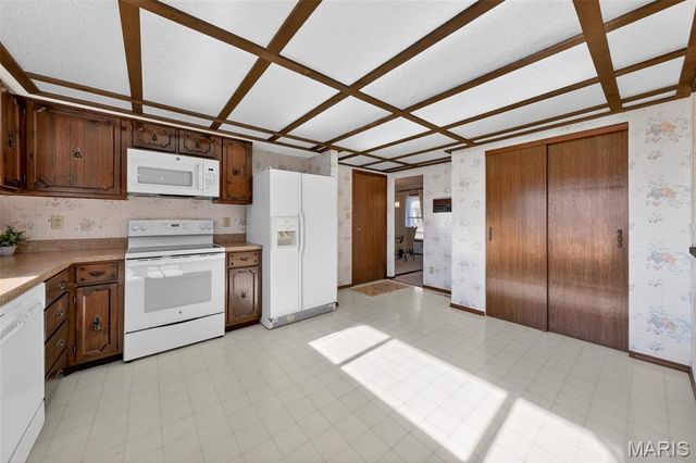 5037 Faust Court, St Louis, MO 63129