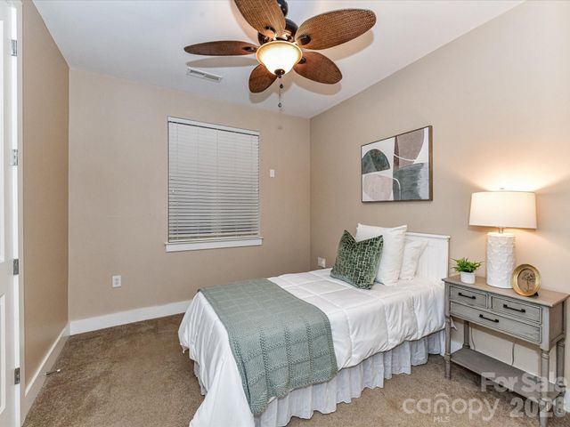 1101 W 1st Street 302, Charlotte, NC 28202