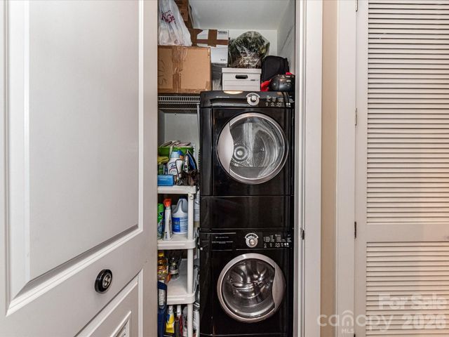 1101 W 1st Street 302, Charlotte, NC 28202