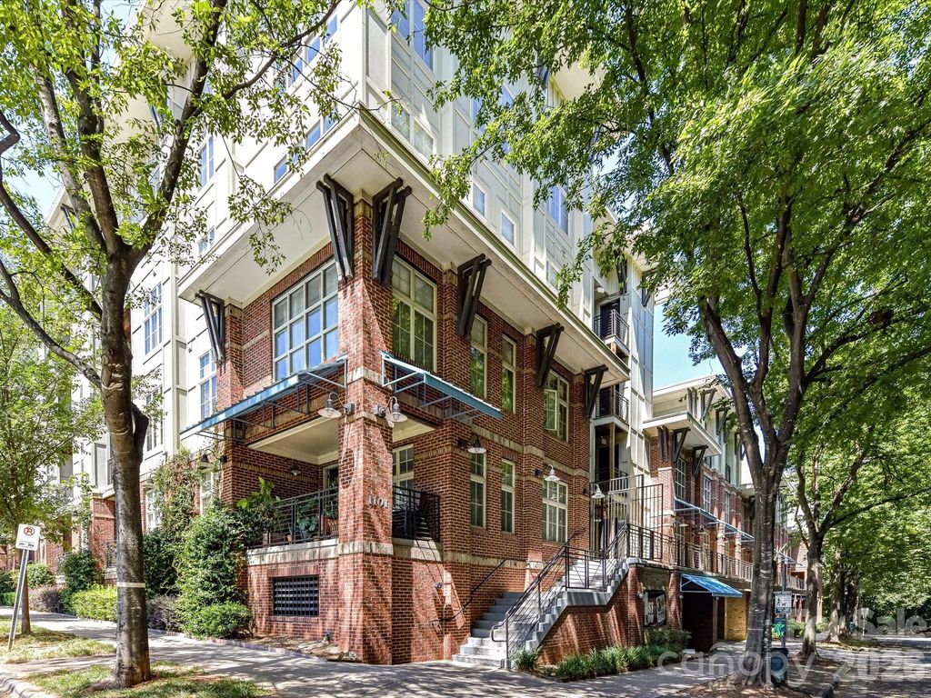 1101 W 1st Street 302, Charlotte, NC 28202