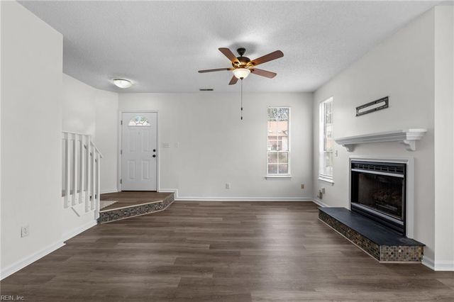 4724 Kempsville Greens PW, Virginia Beach, VA 23462