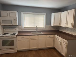 4402 Crissman Street, Flint, MI 48505