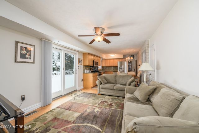 15 Janine Place, Hazlet, NJ 07730