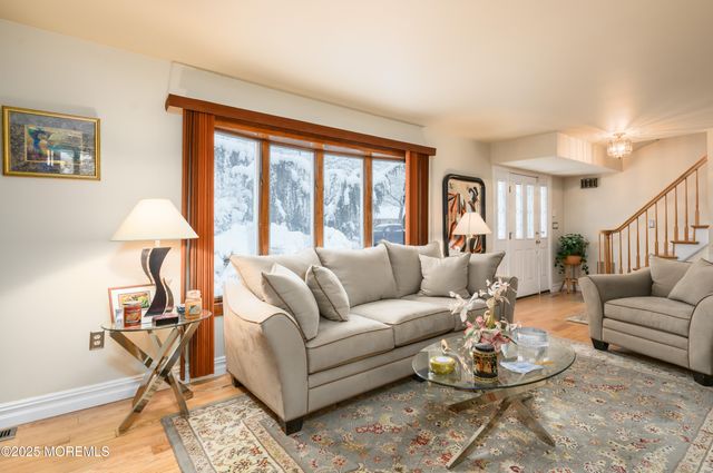 15 Janine Place, Hazlet, NJ 07730