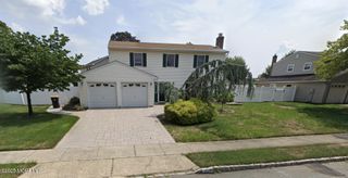 15 Janine Place, Hazlet, NJ 07730
