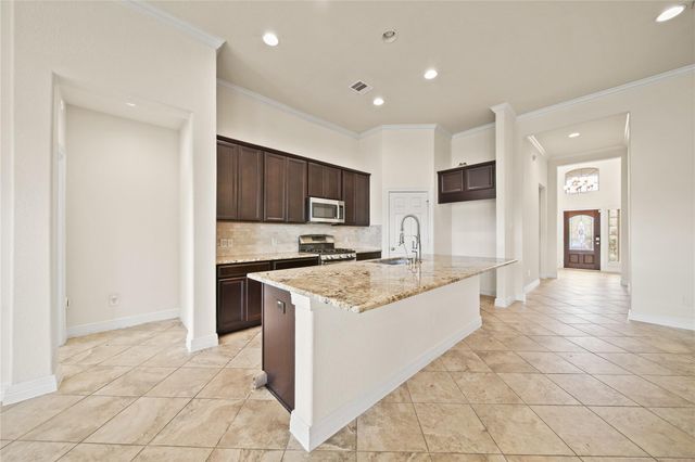 2125 Llerena Lane, League City, TX 77573