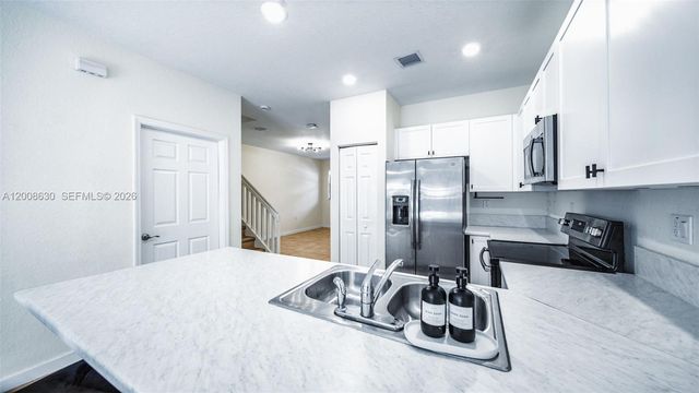 144 SE 34th Ave, Homestead, FL 33033