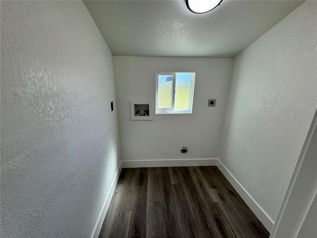 325 CAPATOLA ST, Port Charlotte, FL 33948