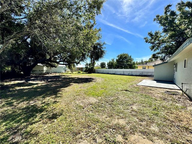 325 CAPATOLA ST, Port Charlotte, FL 33948