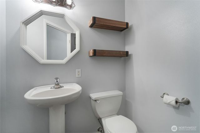 1407 196th Street E, Spanaway, WA 98387