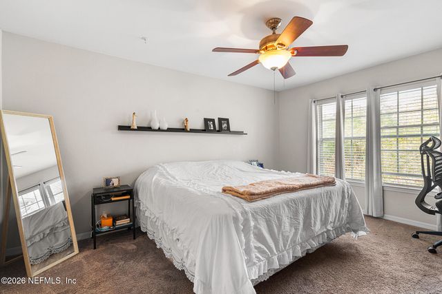 7800 POINT MEADOWS Drive 238, Jacksonville, FL 32256