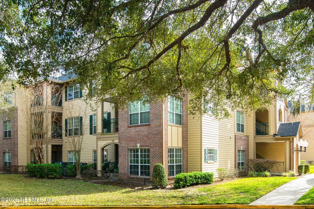 7800 POINT MEADOWS Drive 238, Jacksonville, FL 32256