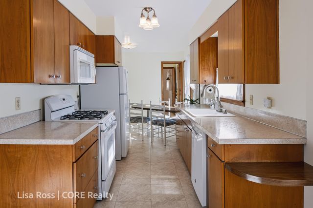 3155 Lindland Road, Muskegon, MI 49441