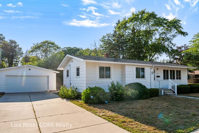 3155 Lindland Road, Muskegon, MI 49441