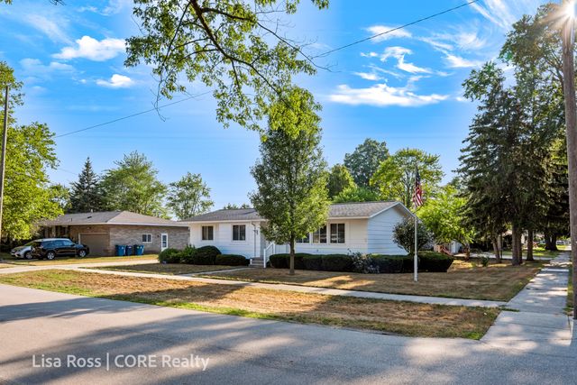 3155 Lindland Road, Muskegon, MI 49441