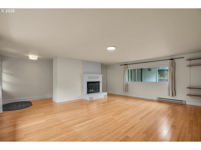 7934 N HURST Ave, Portland, OR 97203