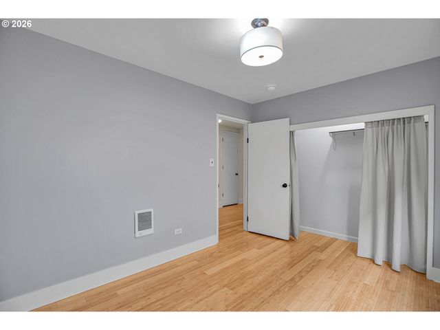 7934 N HURST Ave, Portland, OR 97203