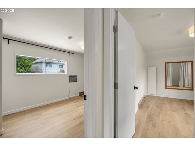7934 N HURST Ave, Portland, OR 97203