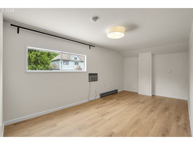 7934 N HURST Ave, Portland, OR 97203