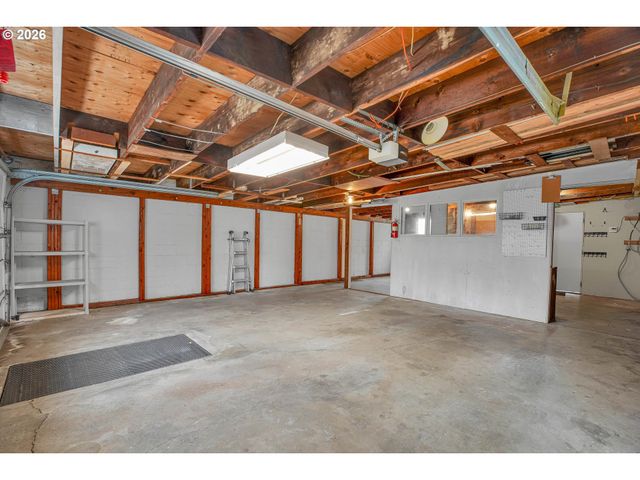 7934 N HURST Ave, Portland, OR 97203