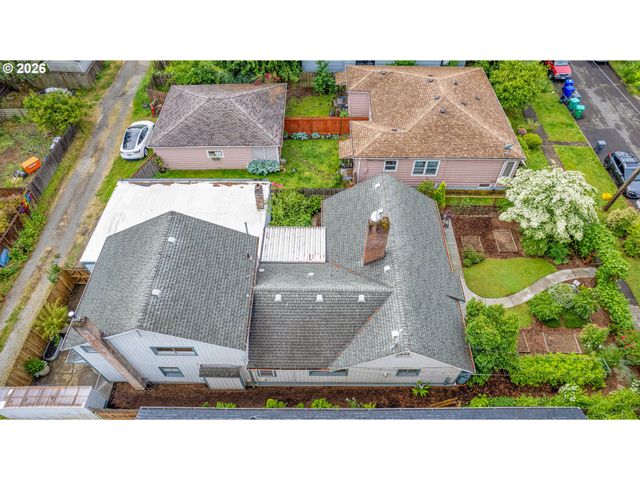 7934 N HURST Ave, Portland, OR 97203